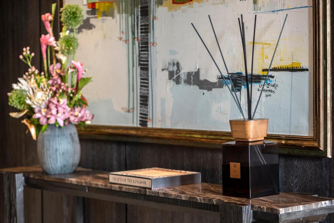 Jareed Hotel Riyadh Exteriör bild A reed diffuser