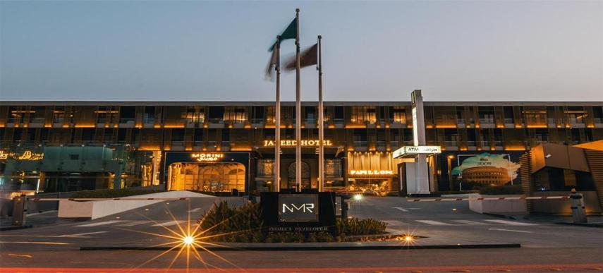 Jareed Hotel Riyadh Exteriör bild The hotel at night